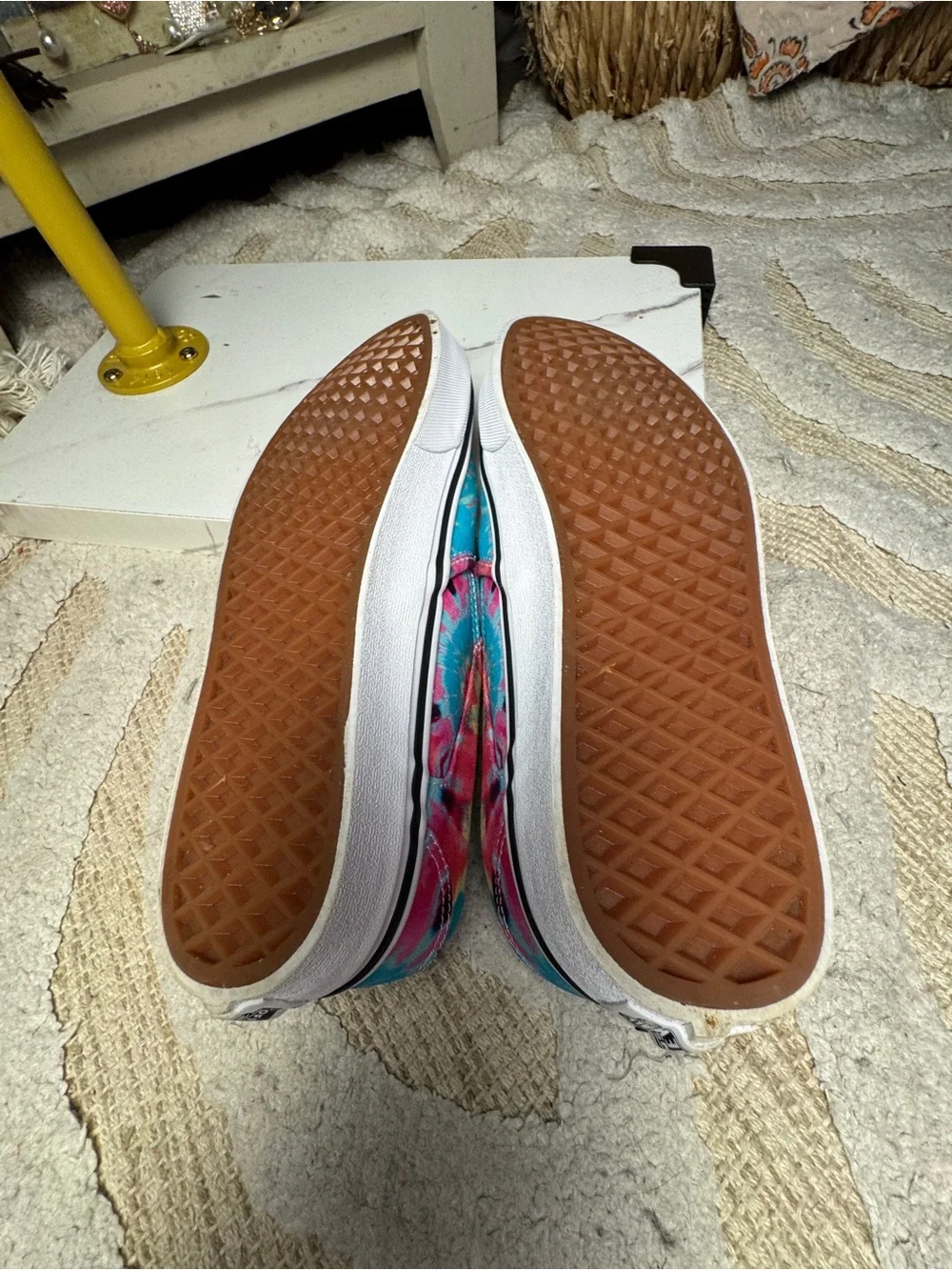 Vans womens Slip-On Tie-Dye Canvas Shoes - Blue/Pink